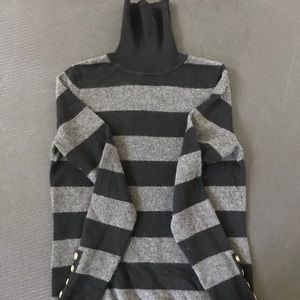 Black and Gray Turtleneck Cashmere Sweater